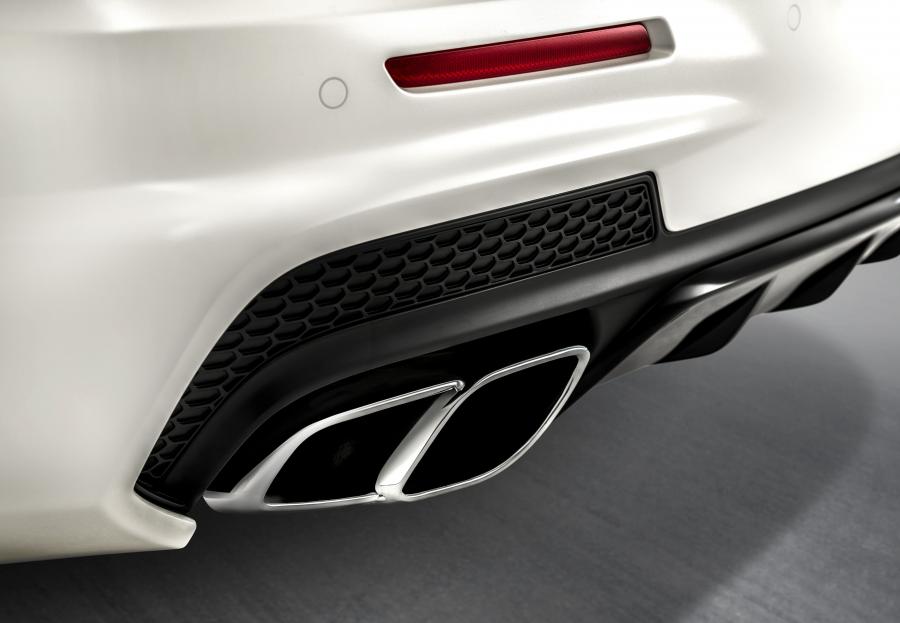 Детали экстерьера Maserati Quattroporte GTS GranSport 2016 года  (фото 6 из 46)